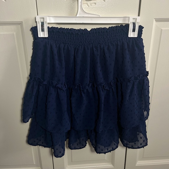 FASHION ON EARTH Skirt - Picture 1 of 3